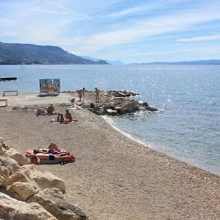 With A Parking Space - 8681