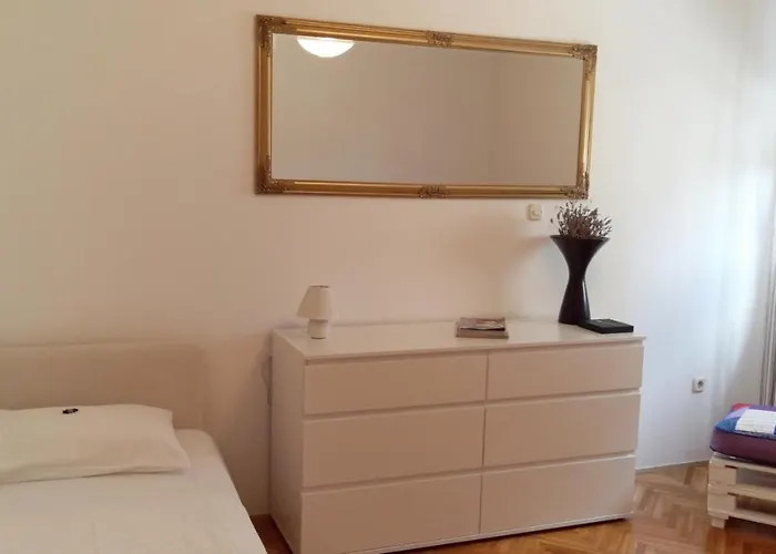 With A Parking Space - 8681 Appartement *